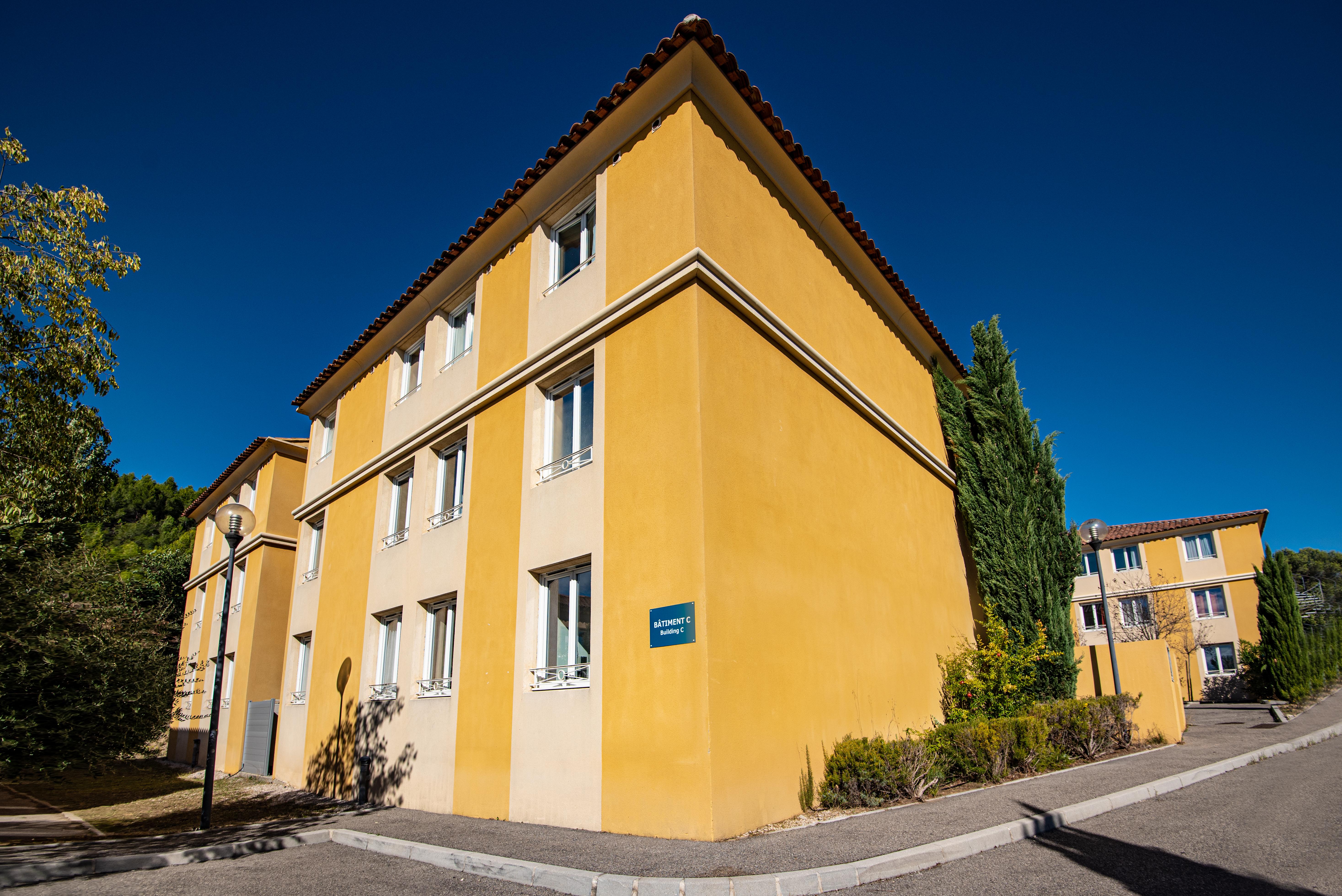 Comfort Aparthotel Aix Le Tholonet Exterior photo