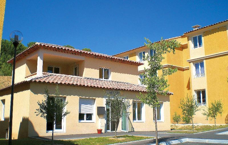 Comfort Aparthotel Aix Le Tholonet Exterior photo